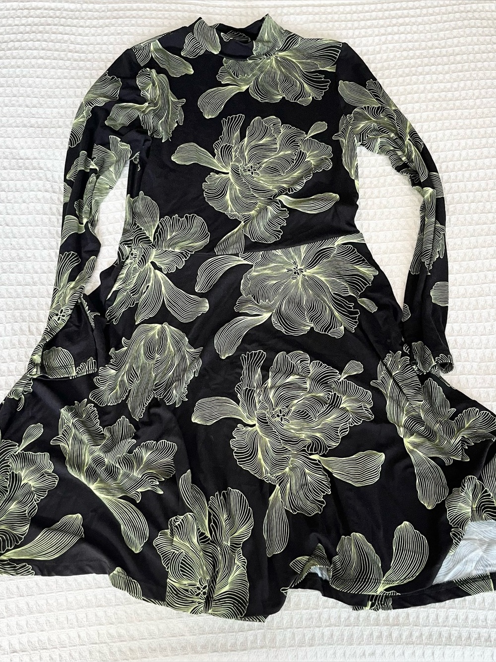 Karen Millen Black Long-Sleeve Dress with Pale Green Floral Print size 6